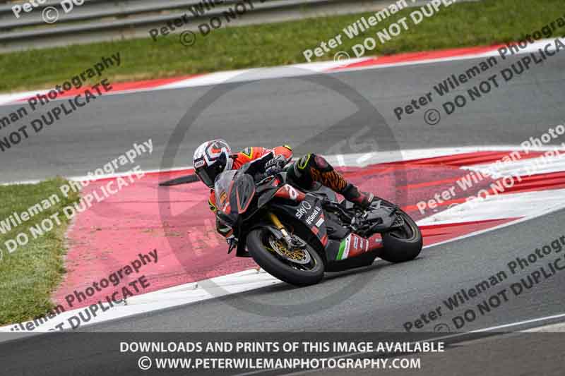 cadwell no limits trackday;cadwell park;cadwell park photographs;cadwell trackday photographs;enduro digital images;event digital images;eventdigitalimages;navarra;no limits trackdays;peter wileman photography;racing digital images;trackday digital images;trackday photos